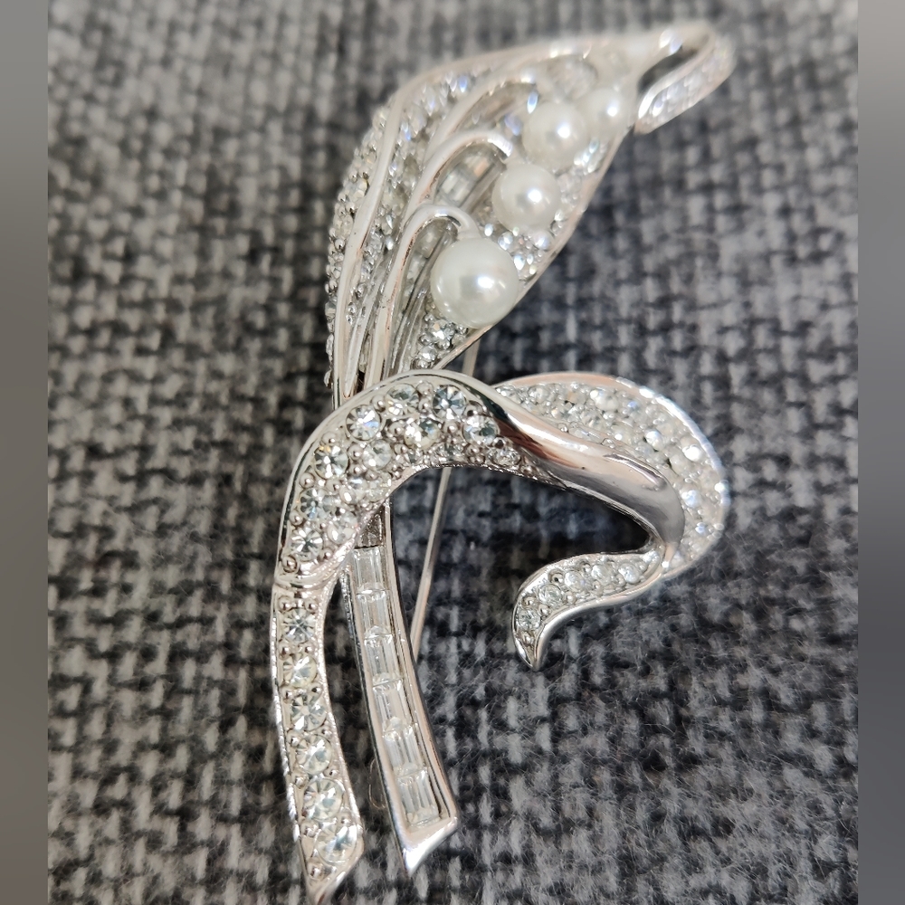 Nolan Miller Brooch - Picture 2 of 8